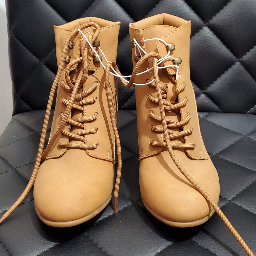 Women ankle boots